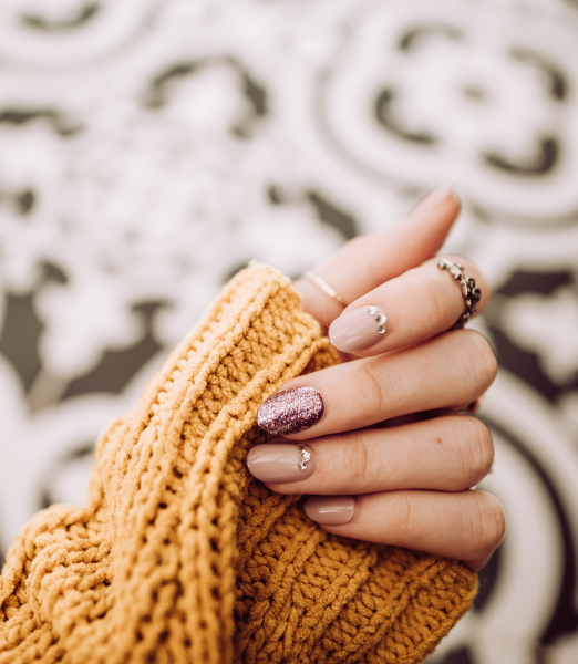 10 Εντυπωσιακά πράγματα που δεν γνώριζες για τα νύχι... 